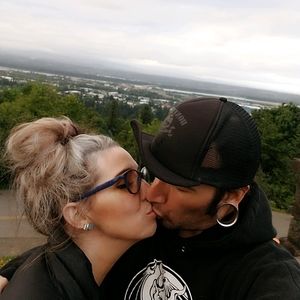 Meet your Posher, Chuck